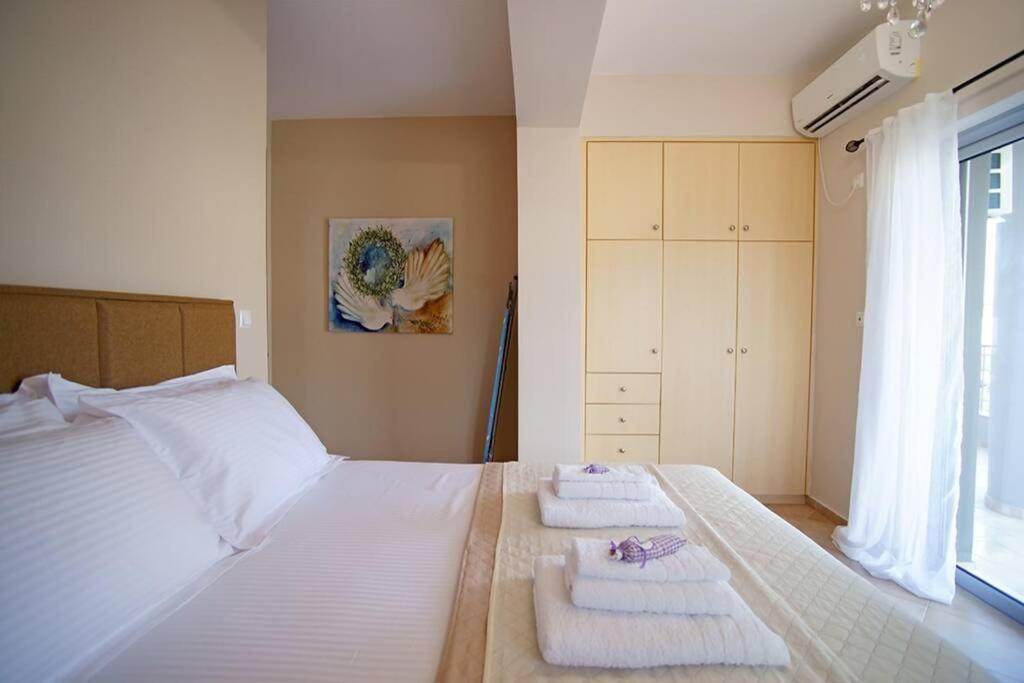 Kyparissia Luxury Home מראה חיצוני תמונה