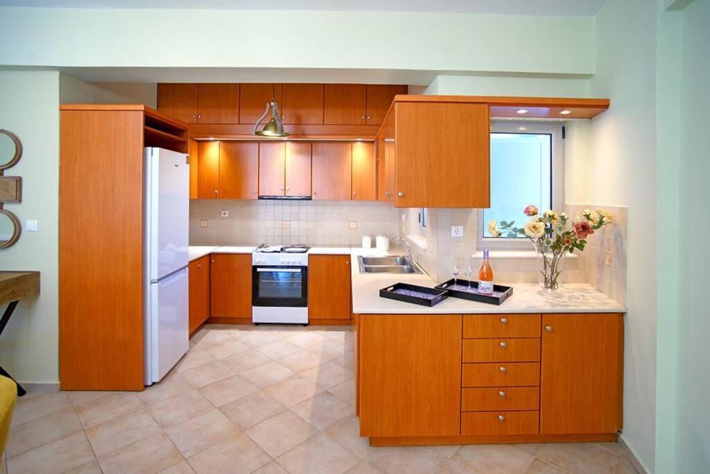 Kyparissia Luxury Home מראה חיצוני תמונה